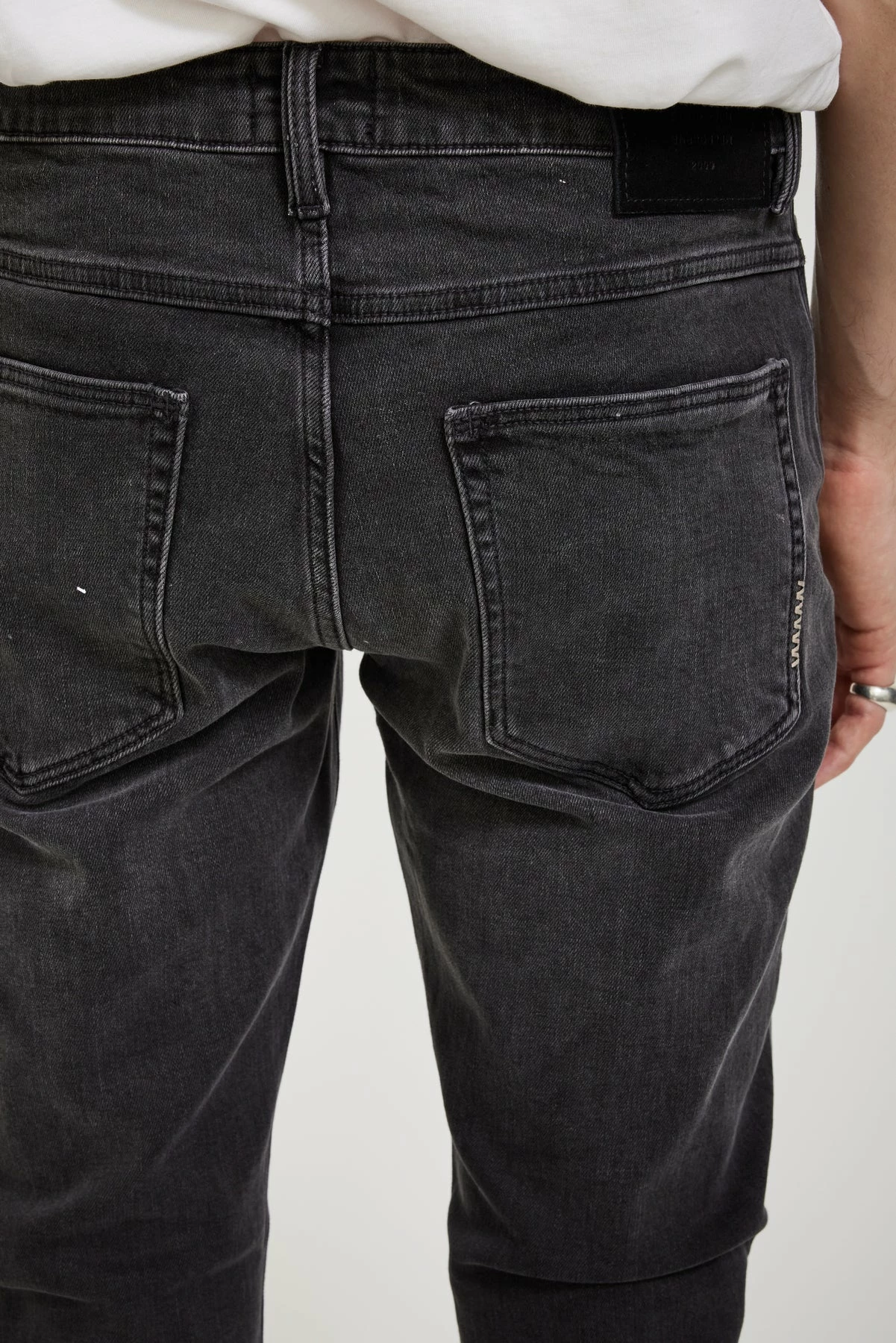 Lou Slim Moonshake - Image 6