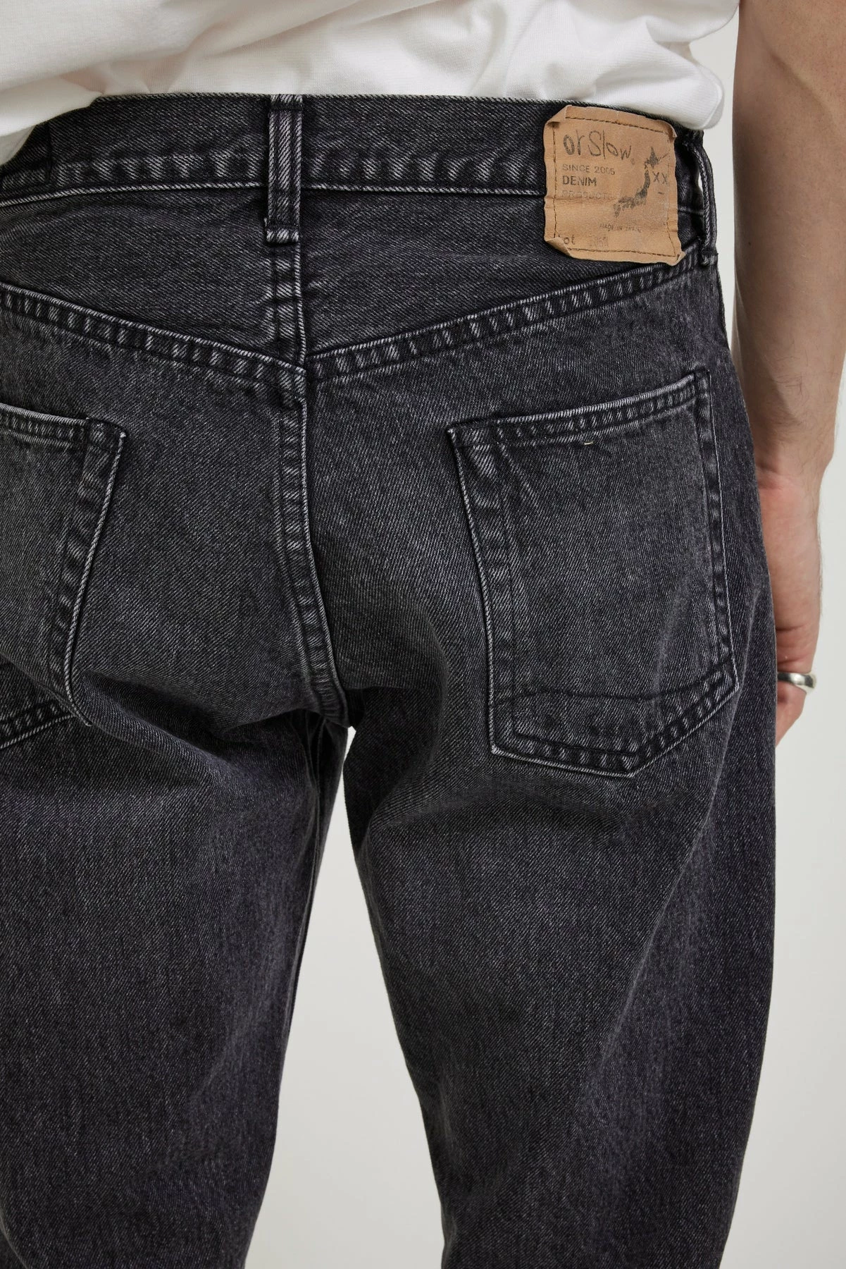 105 90's Black Denim Stone Wash - Image 6