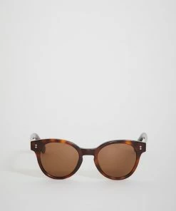 Akira Sunglasses Tortoise